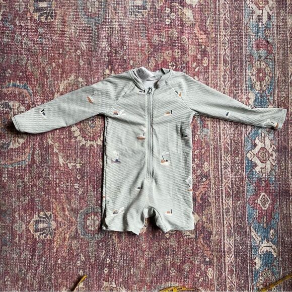 H&M 12-18 month Kids One Piece swimsuit rashguard in Green with Boat Pattern - Picture 1 of 9